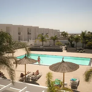https://precioso-apartamento-en-complejo-con-piscina.in-canary-islands.com